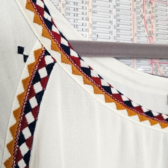 Torrid Embroidered Ivory Crepe Rayon Dolman Blouse Top Sz 3X NWT - Picture 6 of 15